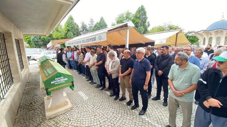 AK Parti Karatay, Mustafa Sucu'yu toprağa verdi