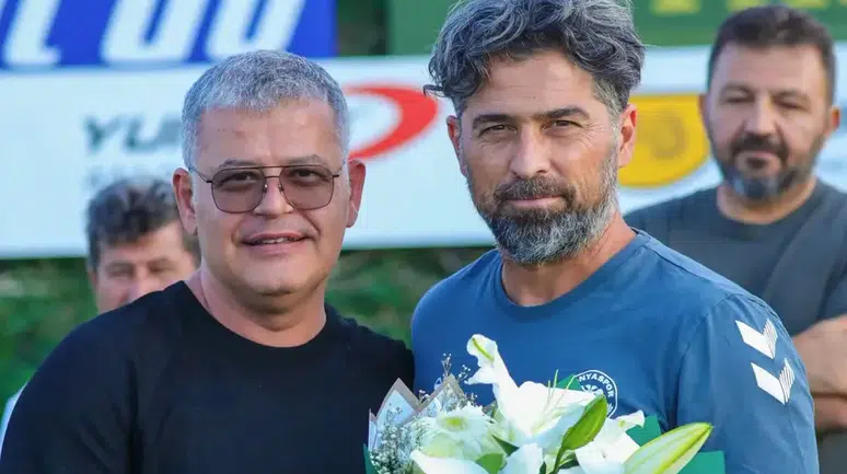 Konyaspor'da yönetim ve İlhan Palut bir araya geldi