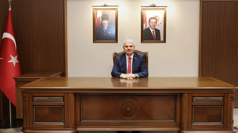 Vali Akın'dan Atatürk'ün Konya'ya gelişinin 106. yılı mesajı: "Tarihi bir dönüm noktasıdır"