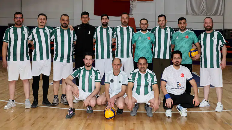 Karatay Belediyesi’nde birimler arası voleybol heyecanı başladı!