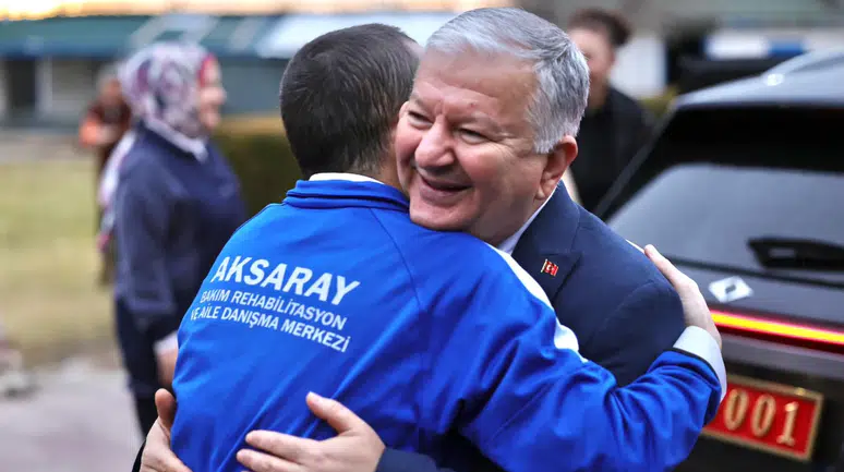 Aksaray Valisi Murat Duru, özel bireylerle bir araya geldi