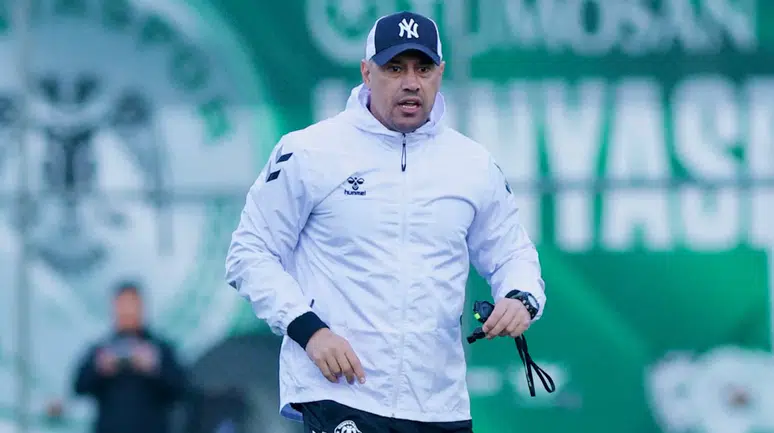 Konyaspor'da Çağdaş Atan, yeni transfer için konuştu! Benim için çok özel