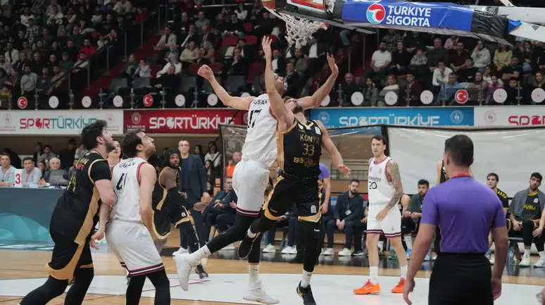 Konya Büyükşehir, Süper Lig yarısında ağır yara aldı