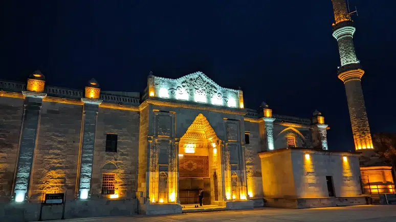 Aksaray’da hatimle teravih kılınacak camiler açıklandı