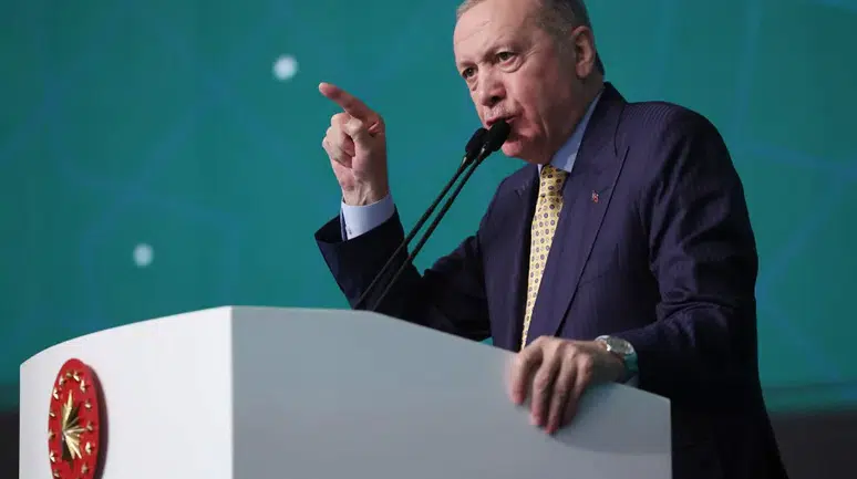 Erdoğan’ın sürüsünden ayrılan penguen yorumu dikkat çekti