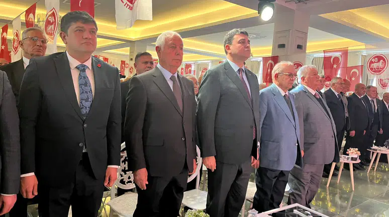 Konya’da Demokrat Parti kongresi! Uysal’dan kritik mesajlar