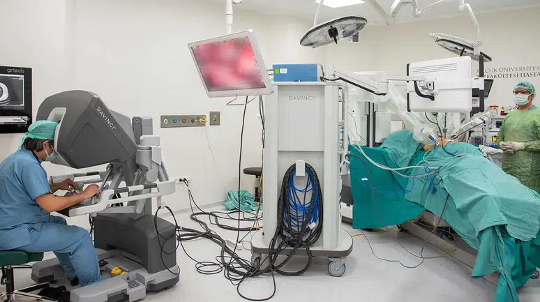 Selçuk Üniversitesi’nde göğüs cerrahisinde robotik devrim
