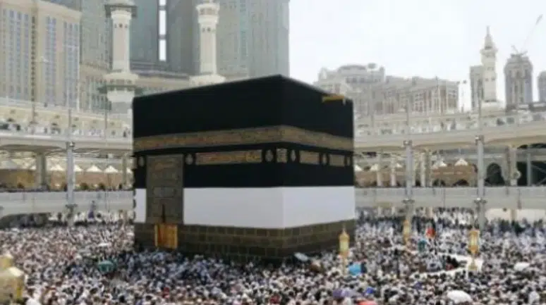 Başkan Altay duyurdu! Yarışmayı kazanan umreye gidecek