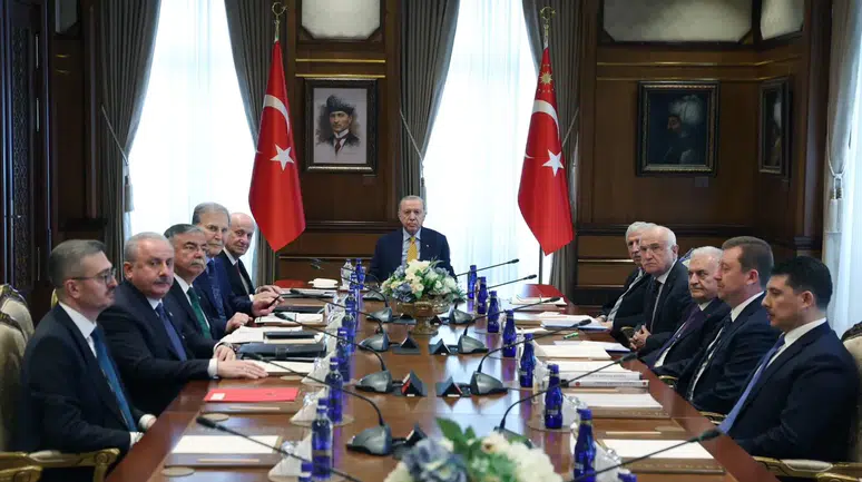 Külliye’de güvenlik zirvesi! Acil tedbirler görüşüldü