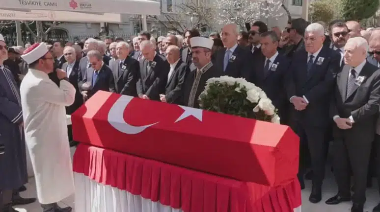 Eski TBMM Başkanı Cindoruk son yolculuğuna uğurlandı