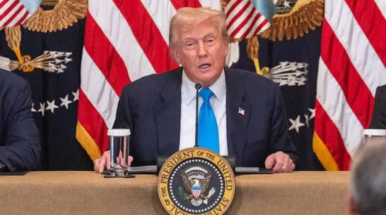 ABD Başkanı Trump: İran'a çok sert bir darbe indireceğiz!