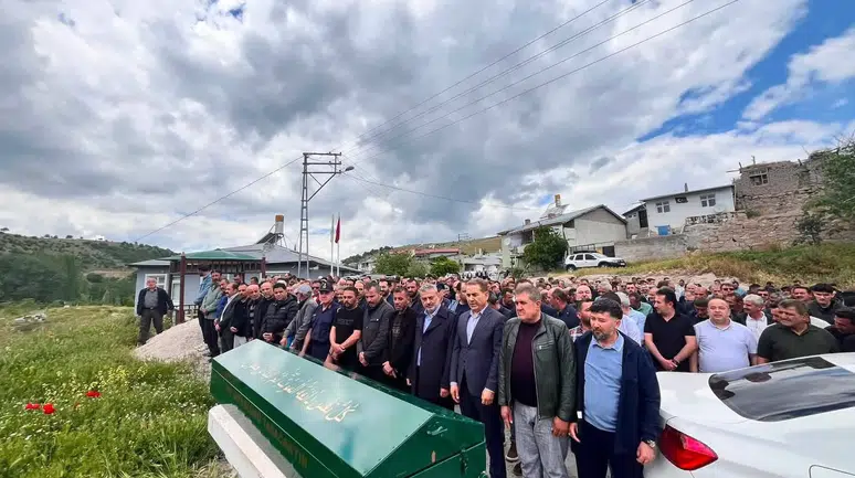 Konya bugün yakından tanıdığı ismi toprağa verdi