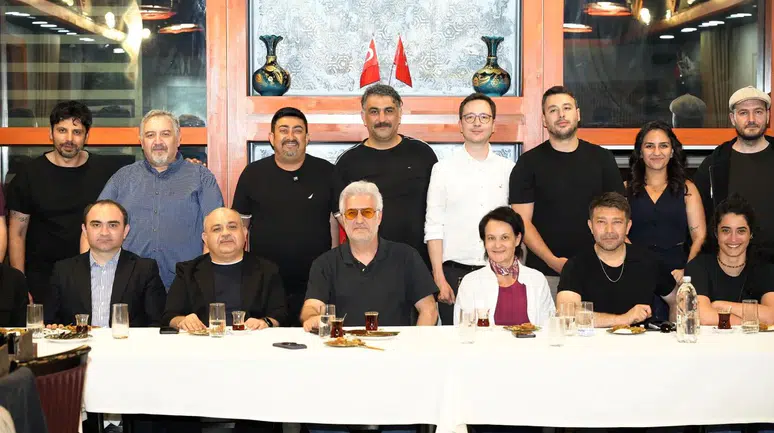 Tamer Karadağlı Konya’nın yemeklerine hayran kaldı! O mekana gitti