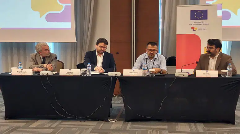 Ankara’da gazetecilerin çalışma koşulları masaya yatırıldı