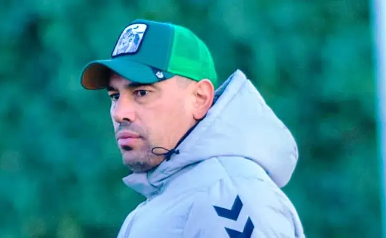 Konyaspor’da Çağdaş Atan’ın taraftarla samimi diyaloğu