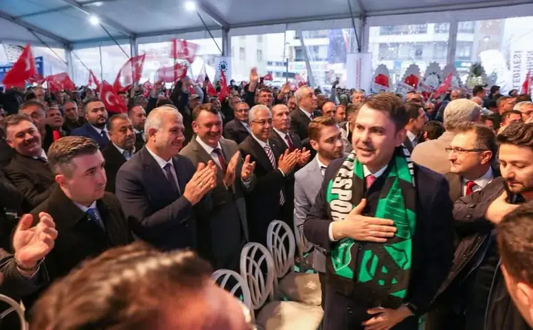 Bakan Kurum Konya’da baba ocağında! Çifte müjde paylaştı