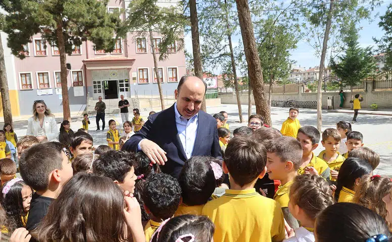 Karne heyecanı sonrası Başkan Altay'dan öğrencilere tavsiyeler