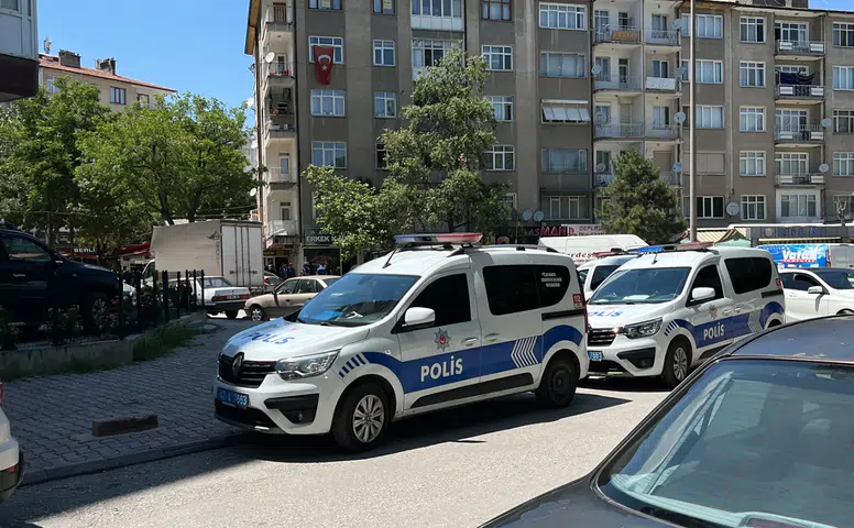 Konya’da korkutan olay! Tartıştığı yöneticiyi bıçakladı