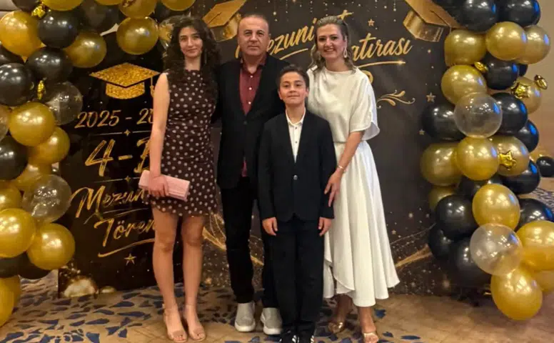 Baydar ailesinin mutlu günü! Ali Çağan mezun oldu