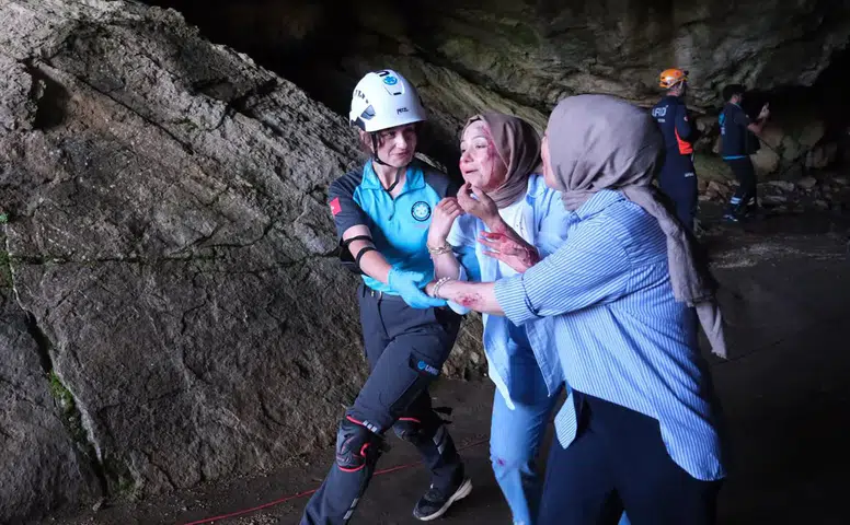 Gerçeğini aratmadı! Konya'da nefes kesen kurtarma tatbikatı