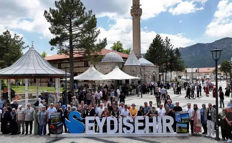 430 emekli ilk geziye katıldı! Konya Büyükşehir'den anlamlı proje