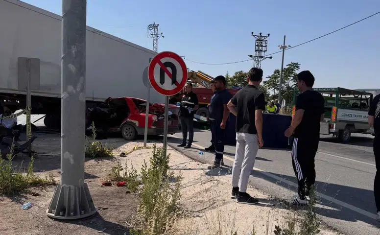 Konya'da tır ile otomobil çarpıştı
