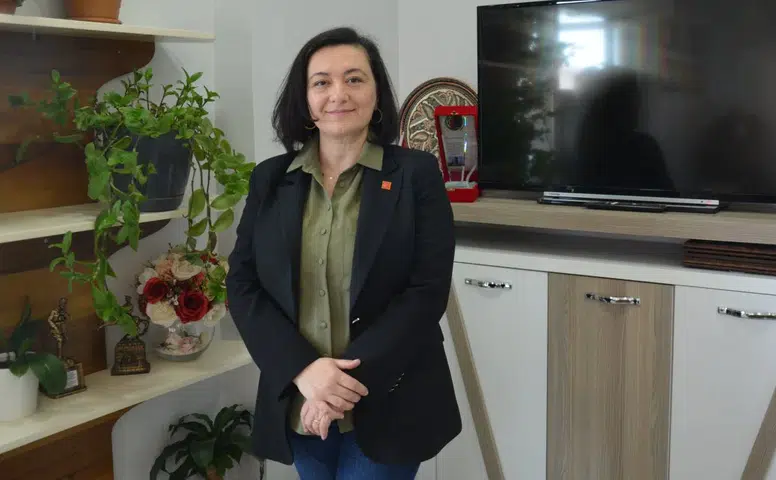 CHP Konya'da flaş gelişme! Kadın Kolları Başkanı görevden alındı
