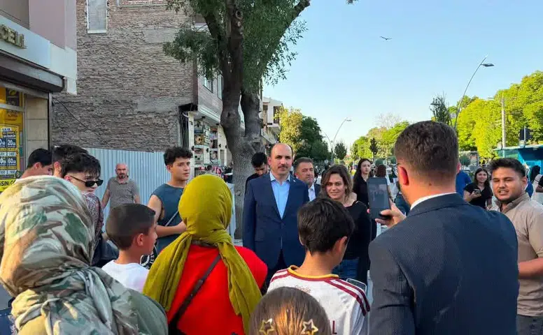 Başkan Altay’ı gören bir daha baktı! Konya’nın göbeğinde