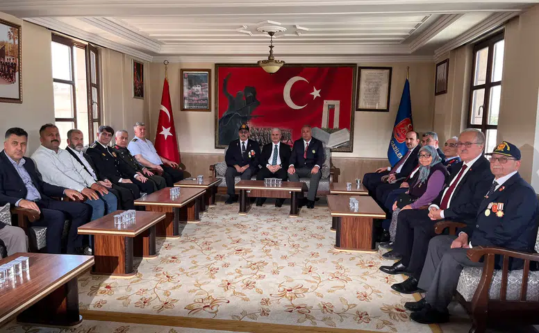 15 Temmuz'da anlamlı buluşma! Konya protokolü gazilerle bir arada