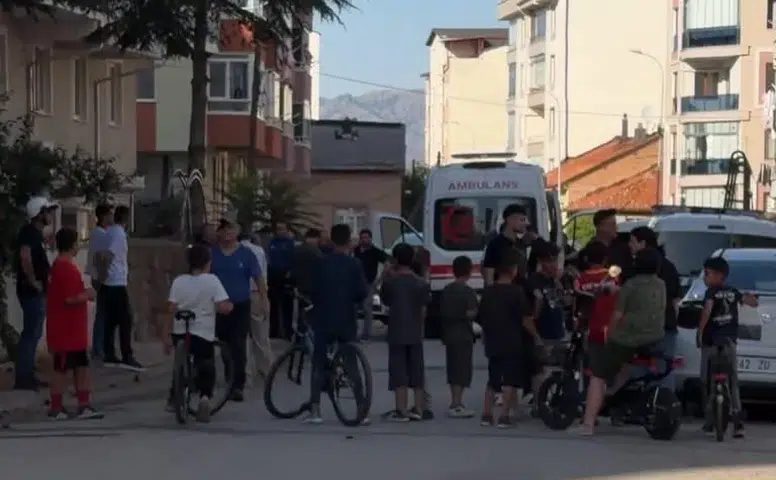 Konya’da bina yönetici ve sakini birbirine girdi! 2 yaralı