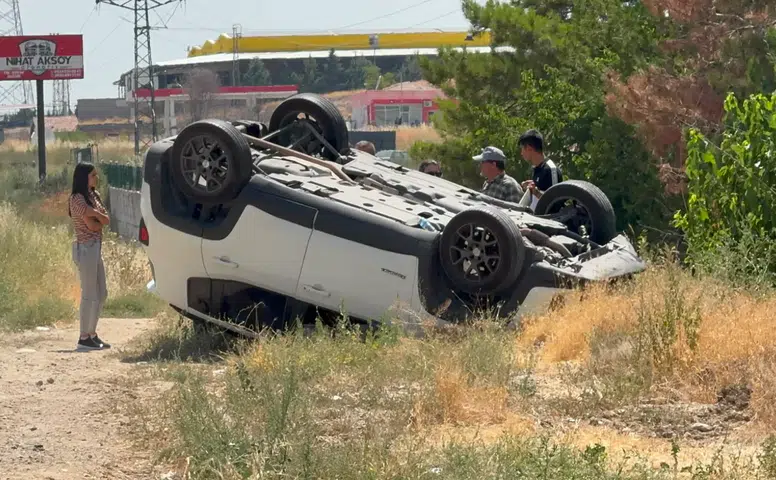 Konya'da TIR'ın patlayan lastiği faciaya yol açtı! 8 yaralı