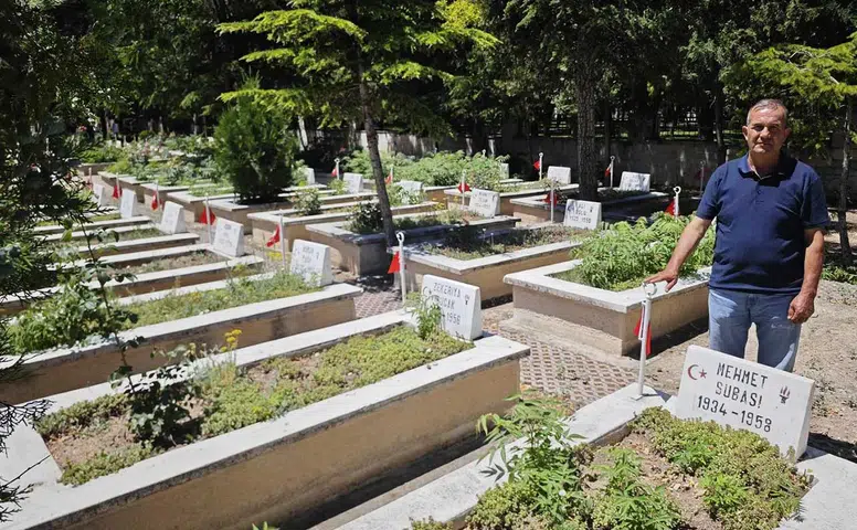 Konya'da duygulandıran anlar! Şehidin mezarı 68 yıl sonra bulundu