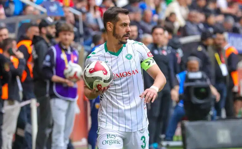 Konyaspor'da ayrılık resmen açıklandı! 1. Lig takımına imza atacak