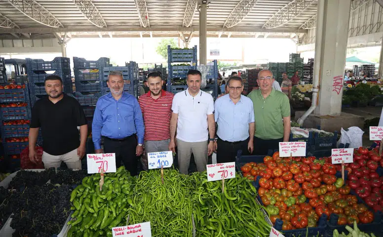 AK Parti Konya İl Başkanı Özgökçen pazara indi!