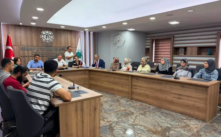 Konya’da kuaför ve epilasyon uzmanları belgelendi