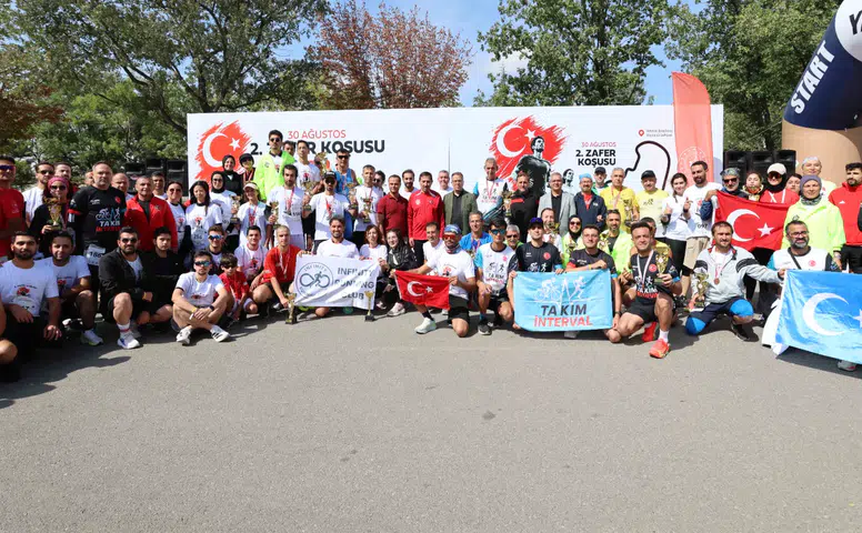 Konya’da 30 Ağustos coşkusu! Zafer için kıyasıya yarıştılar