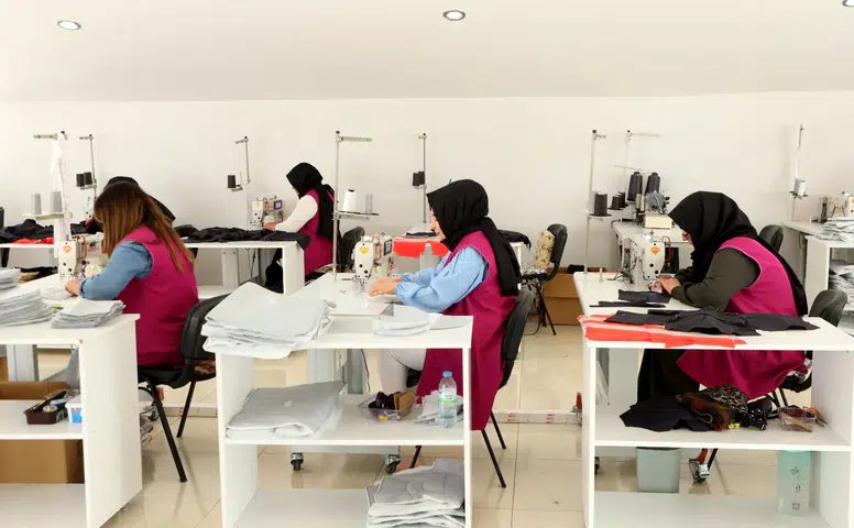 Konya’da kadın emeği ekonomiye dönüşüyor! KOMEK’te üretim ağı büyüyor