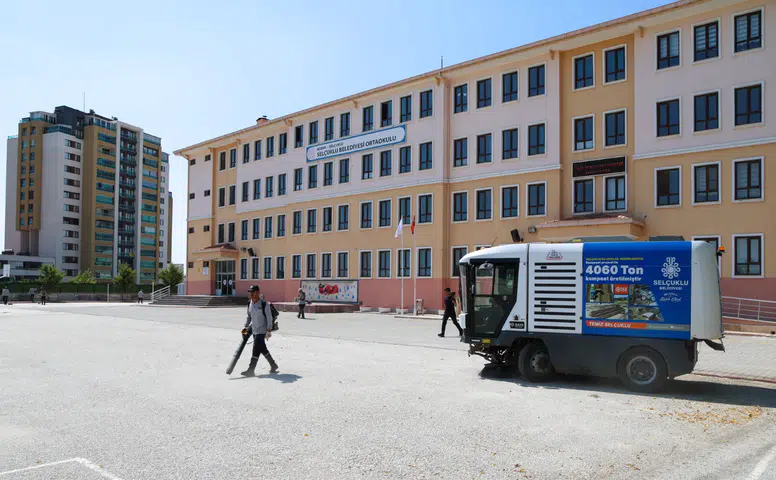 Konya'da okullar için kollar sıvandı! Yeni eğitim yılına hazırlık başladı