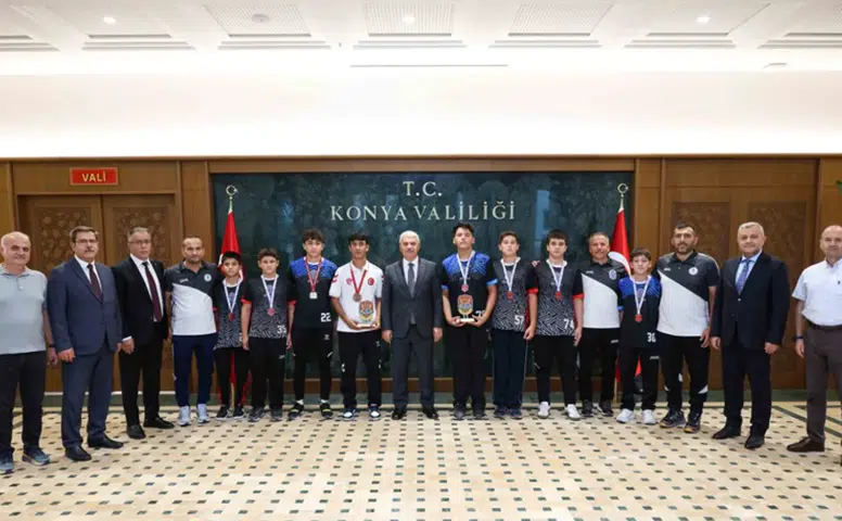 Konya’da madalyalar peş peşe geldi! Genç güreşçiler Türkiye şampiyonu oldu