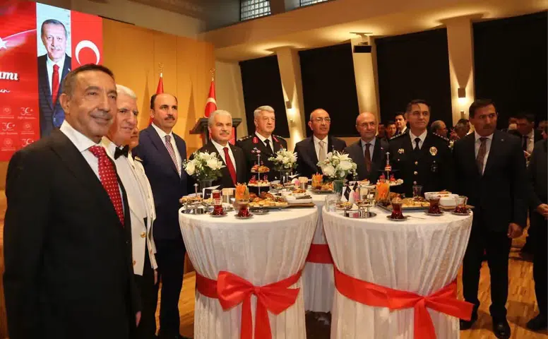 Konya protokolü resepsiyonda buluştu