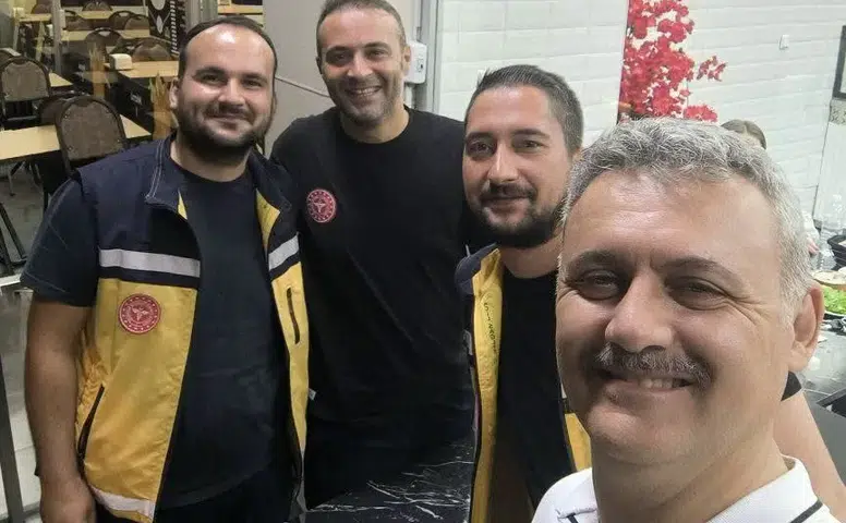 Konya’da böyle müdür görülmedi! Çalışanlarına gece çorba ısmarladı