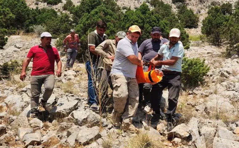 Karaman’da ava giden avcı kayalıklardan düştü