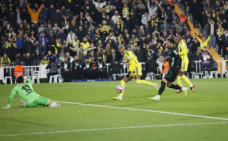 İlhan Palut: Fenerbahçe maçının ertelenmeyeceğini biliyorduk