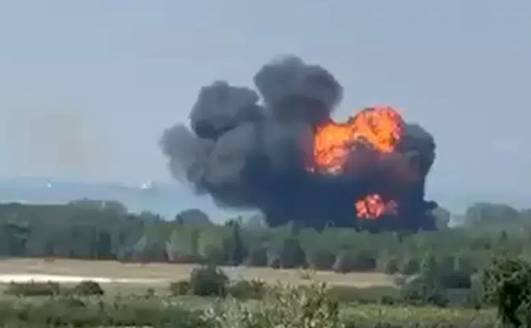 Askeri uçak düştü! Olay yerine çok sayıda ekip sevk edildi