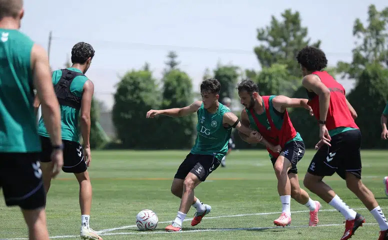 Konyaspor, Rizespor maçına çift idman ile hazırlanıyor