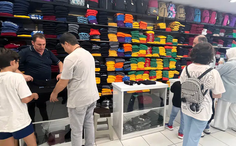 Konya'da okul alışverişinde yoğunluk başladı! Velilere 'yüzde 100 pamuk' uyarısı