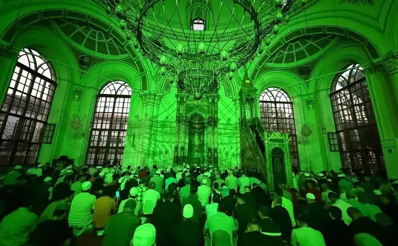 Bu görüntü Konya’da çekildi! Konyalılar sabah akşam camilere akın ediyor