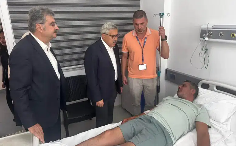 Konya Vekili Erdem Girne’de! Feci kaza ile ilgili kritik görüşme