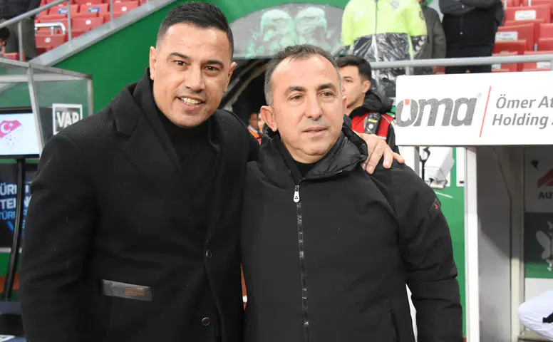 Süper Lig'e teknik müdahale! Konyaspor, üçüncü hocası ile çalışıyor