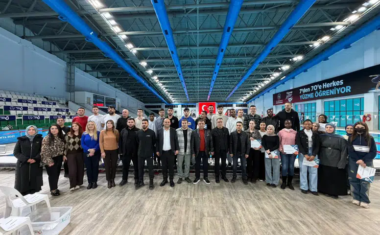 Konya’da 91 ülkeden öğrenci yüzme kurslarında buluştu
